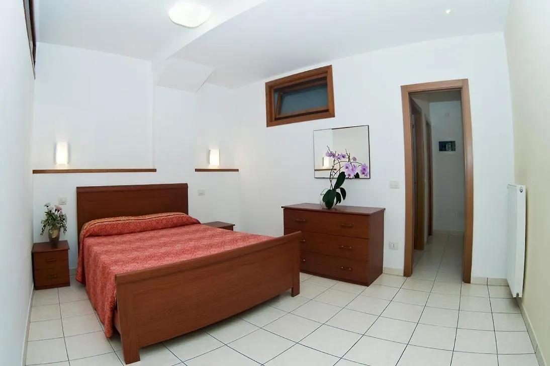 Casa Facchinetti Yellow Apartment Malcesine